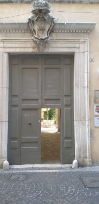 Palazzo-Gradari_portone